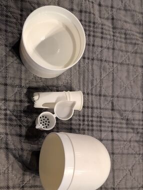 The Pampered Chef Kitchen Lemon  Citrus Juicer